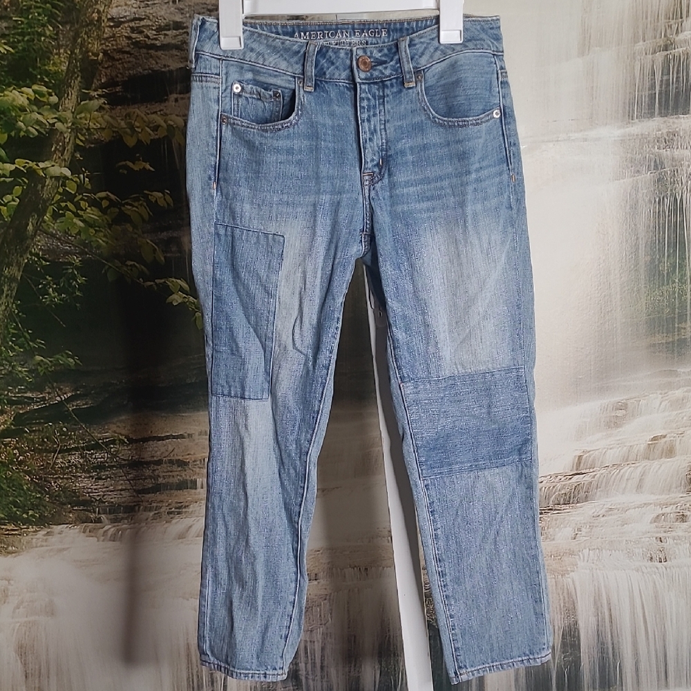 American Eagle Outfitters Womens 2 Boy Crop Button Fly Denim Blue Jeans patch